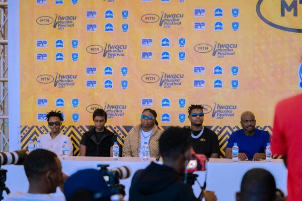 Dore abahanzi bagiye kuzenguruka u rwanda mu bitaramo byiswe MTN Iwacu Muzika Festival