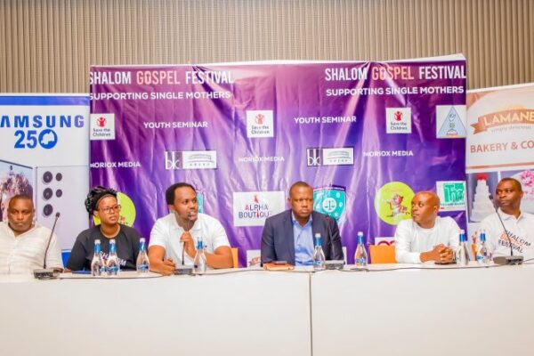 Shalom Choir izifatanya na Israel Mbonyi mu gitaramo aho kwinjira ari ubuntu.